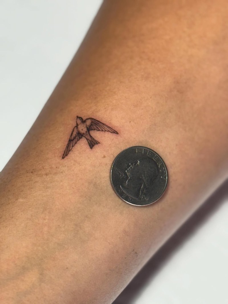 Detailaufnahme einer tätoowierten weiblichen Hand